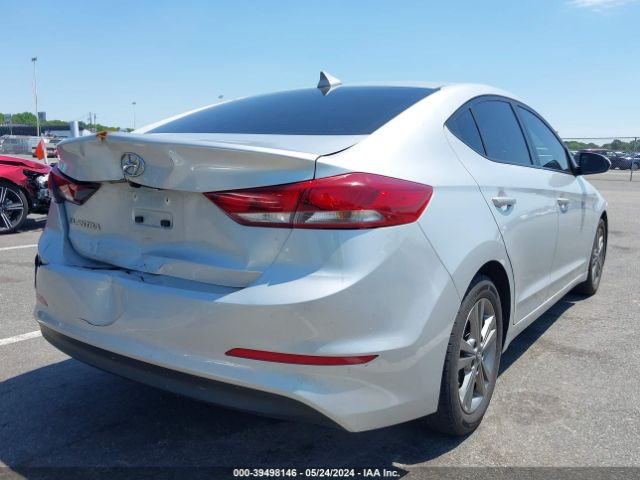 Photo 3 VIN: 5NPD84LF7JH365264 - HYUNDAI ELANTRA 