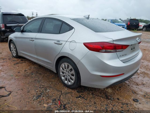 Photo 2 VIN: 5NPD84LF7JH370111 - HYUNDAI ELANTRA 