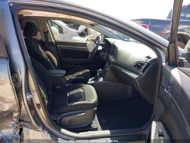 Photo 4 VIN: 5NPD84LF7JH374675 - HYUNDAI ELANTRA 