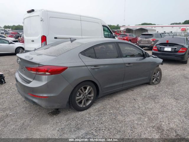 Photo 3 VIN: 5NPD84LF7JH383859 - HYUNDAI ELANTRA 