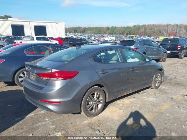 Photo 3 VIN: 5NPD84LF7JH389290 - HYUNDAI ELANTRA 