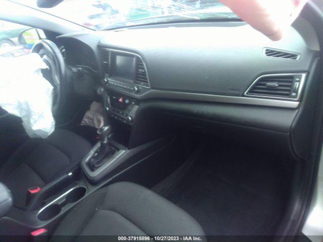 Photo 4 VIN: 5NPD84LF7JH392030 - HYUNDAI ELANTRA 