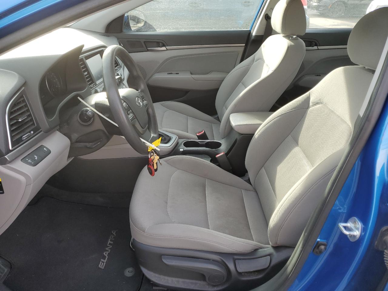 Photo 6 VIN: 5NPD84LF7JH392982 - HYUNDAI ELANTRA 