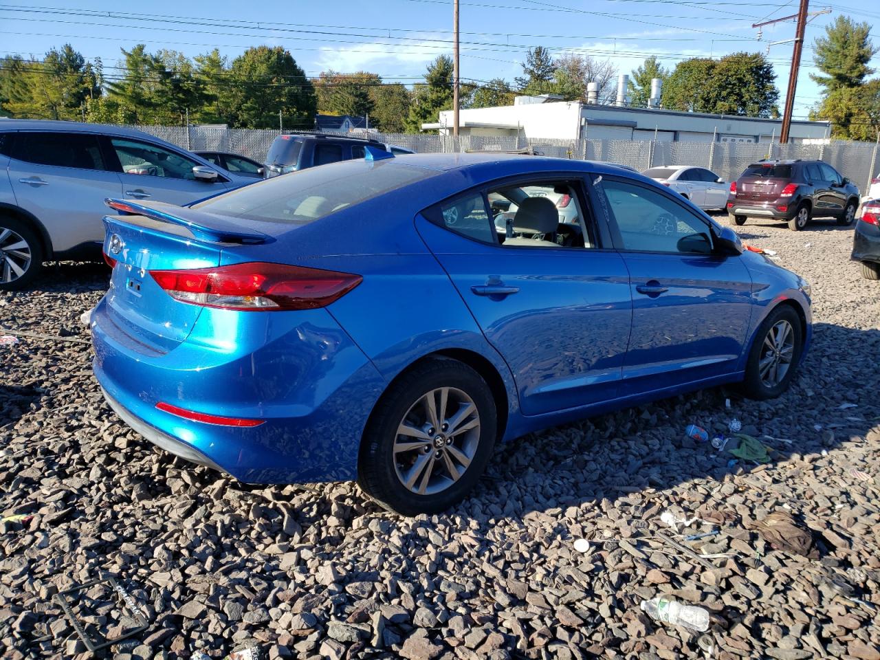 Photo 2 VIN: 5NPD84LF7JH397101 - HYUNDAI ELANTRA 