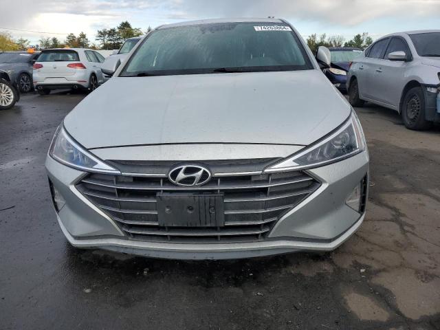 Photo 4 VIN: 5NPD84LF7KH403335 - HYUNDAI ELANTRA SE 