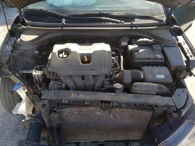 Photo 6 VIN: 5NPD84LF7KH406056 - HYUNDAI ELANTRA SE 