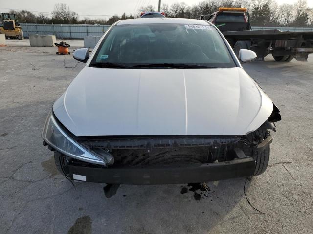 Photo 4 VIN: 5NPD84LF7KH411127 - HYUNDAI ELANTRA 