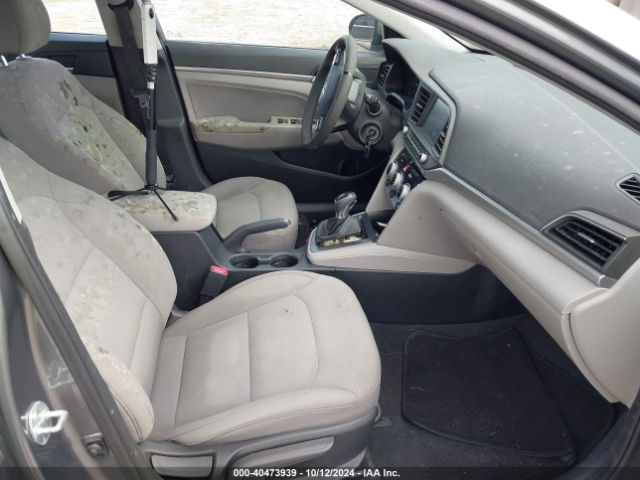 Photo 4 VIN: 5NPD84LF7KH422001 - HYUNDAI ELANTRA 