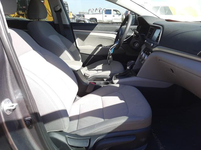 Photo 4 VIN: 5NPD84LF7KH426095 - HYUNDAI ELANTRA SE 