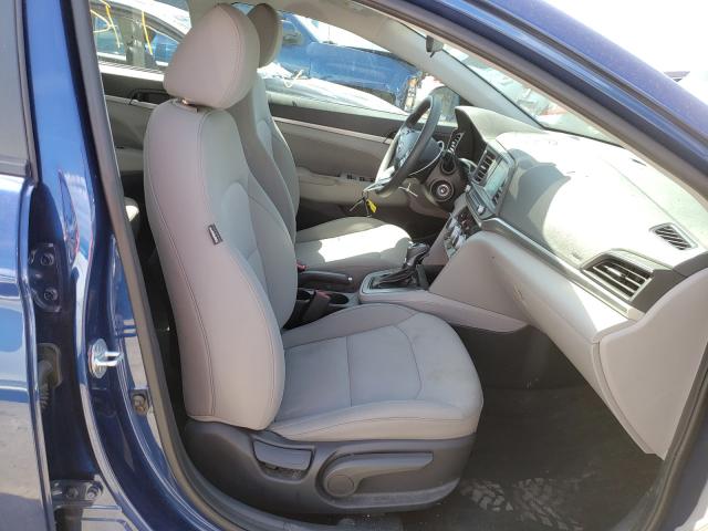 Photo 4 VIN: 5NPD84LF7KH430986 - HYUNDAI ELANTRA SE 