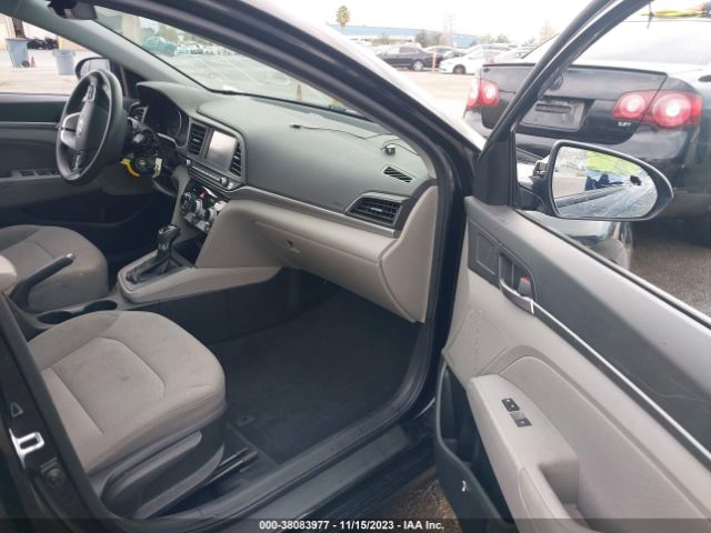 Photo 4 VIN: 5NPD84LF7KH435010 - HYUNDAI ELANTRA 