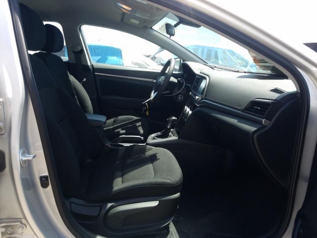 Photo 4 VIN: 5NPD84LF7KH435606 - HYUNDAI ELANTRA SE 