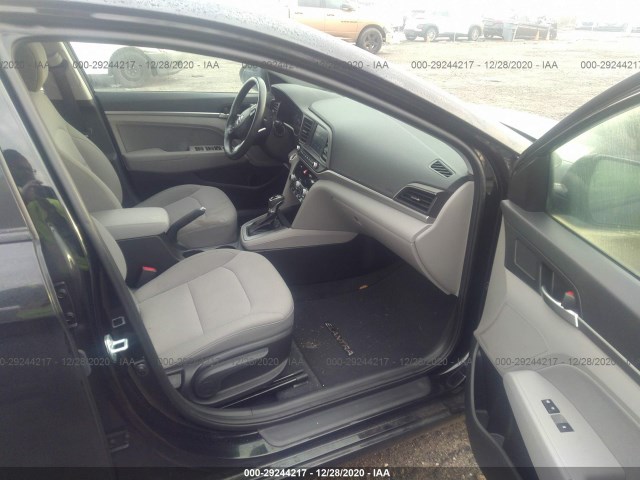 Photo 4 VIN: 5NPD84LF7KH447559 - HYUNDAI ELANTRA 