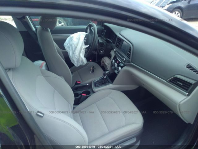 Photo 4 VIN: 5NPD84LF7KH450980 - HYUNDAI ELANTRA 