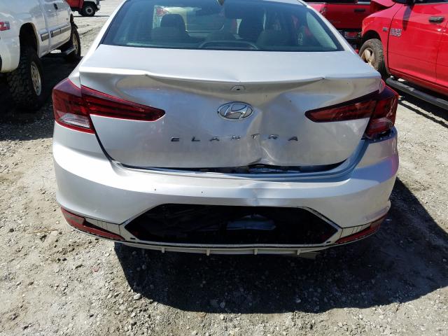 Photo 8 VIN: 5NPD84LF7KH458870 - HYUNDAI ELANTRA SE 