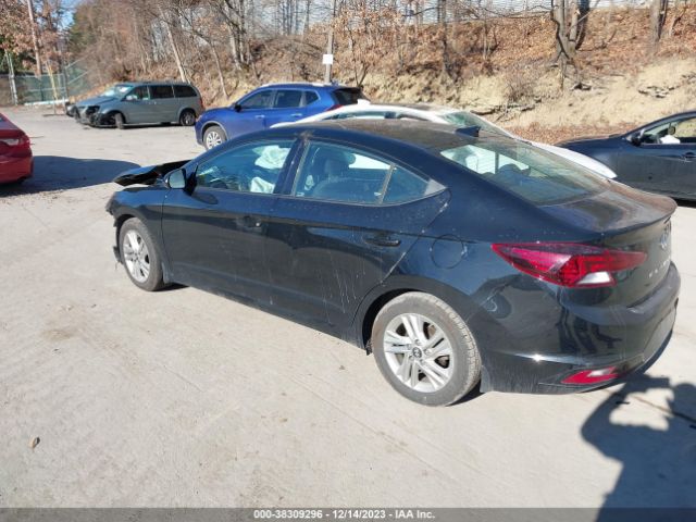 Photo 2 VIN: 5NPD84LF7KH467536 - HYUNDAI ELANTRA 