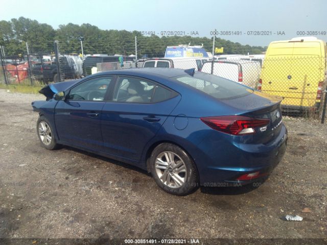 Photo 2 VIN: 5NPD84LF7KH469559 - HYUNDAI ELANTRA 