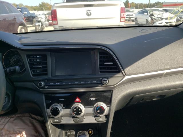 Photo 8 VIN: 5NPD84LF7KH469707 - HYUNDAI ELANTRA SE 