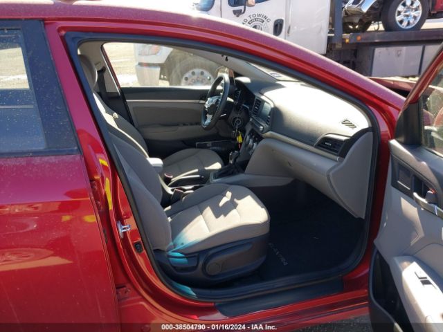 Photo 4 VIN: 5NPD84LF7KH472252 - HYUNDAI ELANTRA 