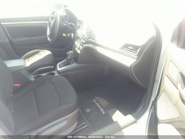 Photo 4 VIN: 5NPD84LF7KH473532 - HYUNDAI ELANTRA 