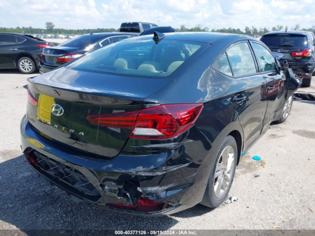 Photo 3 VIN: 5NPD84LF7KH480805 - HYUNDAI ELANTRA 