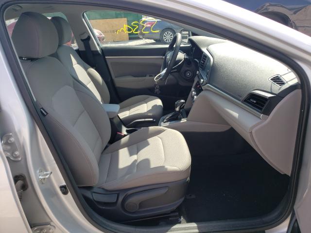 Photo 4 VIN: 5NPD84LF7LH504747 - HYUNDAI ELANTRA SE 