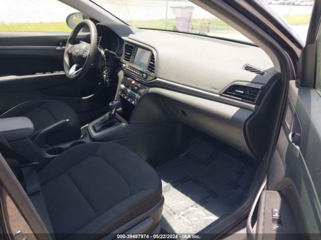 Photo 4 VIN: 5NPD84LF7LH569937 - HYUNDAI ELANTRA 