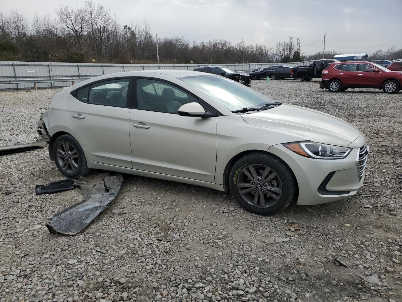 Photo 3 VIN: 5NPD84LF8HH004247 - HYUNDAI ELANTRA 