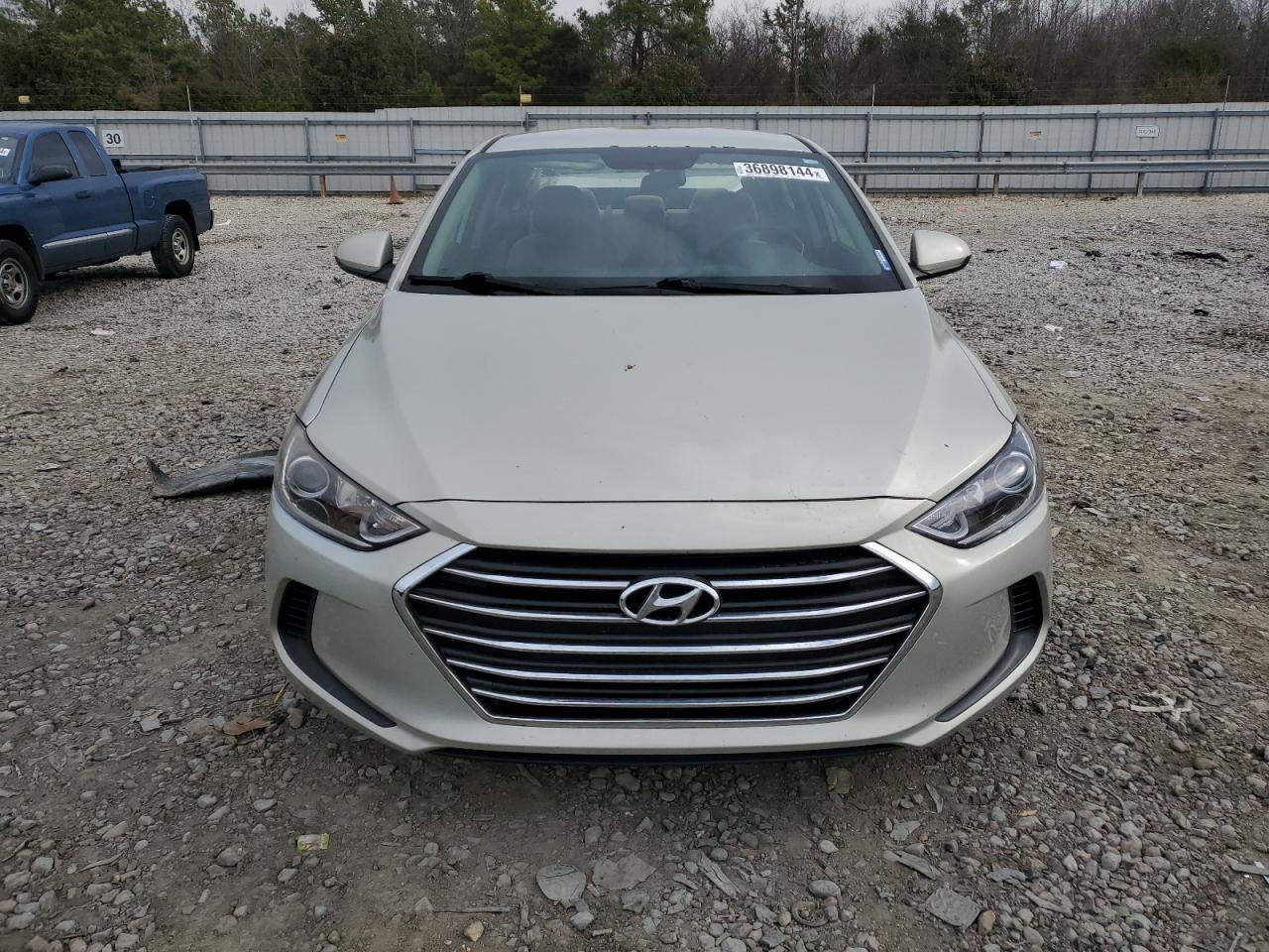 Photo 4 VIN: 5NPD84LF8HH004247 - HYUNDAI ELANTRA 