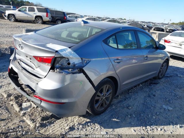 Photo 3 VIN: 5NPD84LF8HH013577 - HYUNDAI ELANTRA 