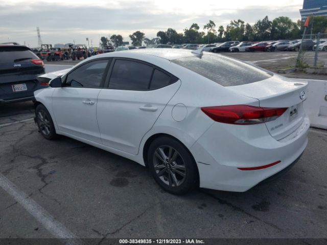 Photo 2 VIN: 5NPD84LF8HH017211 - HYUNDAI ELANTRA 