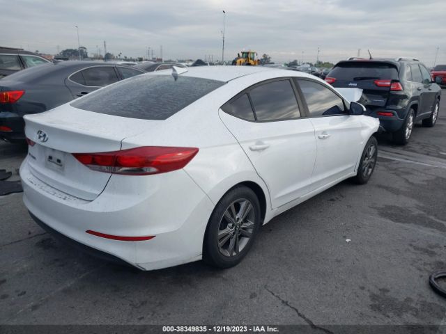 Photo 3 VIN: 5NPD84LF8HH017211 - HYUNDAI ELANTRA 