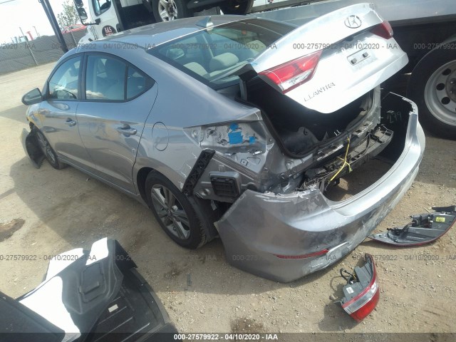 Photo 2 VIN: 5NPD84LF8HH018052 - HYUNDAI ELANTRA 