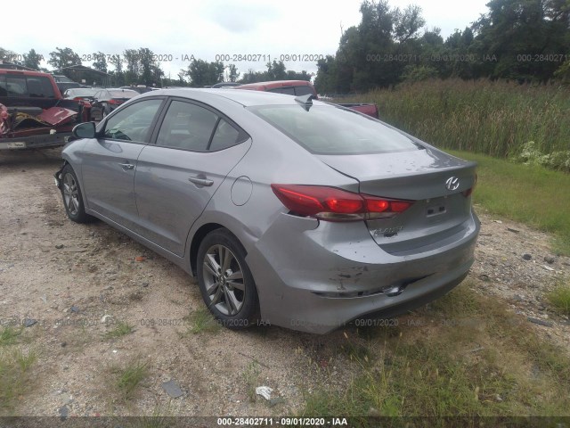 Photo 2 VIN: 5NPD84LF8HH022327 - HYUNDAI ELANTRA 