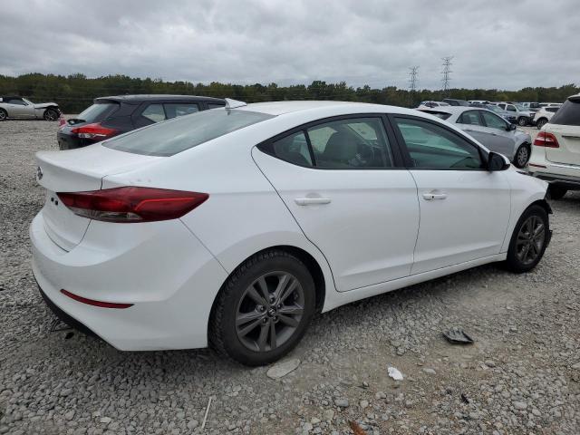 Photo 2 VIN: 5NPD84LF8HH023977 - HYUNDAI ELANTRA SE 