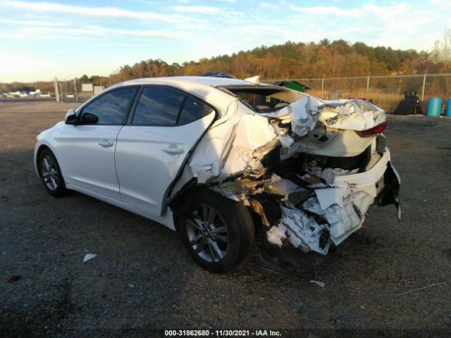 Photo 2 VIN: 5NPD84LF8HH024918 - HYUNDAI ELANTRA 