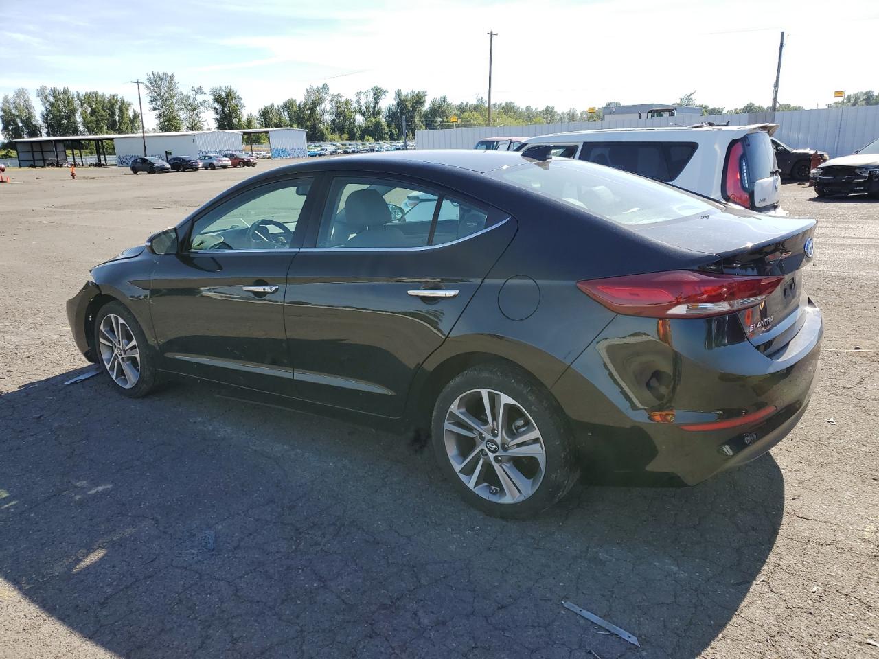 Photo 1 VIN: 5NPD84LF8HH033053 - HYUNDAI ELANTRA 