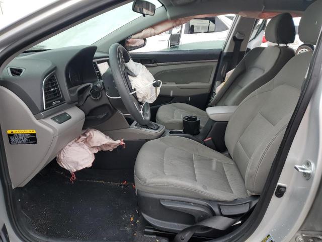 Photo 6 VIN: 5NPD84LF8HH040813 - HYUNDAI ELANTRA 