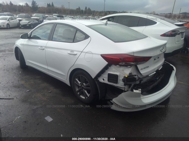 Photo 2 VIN: 5NPD84LF8HH045879 - HYUNDAI ELANTRA 