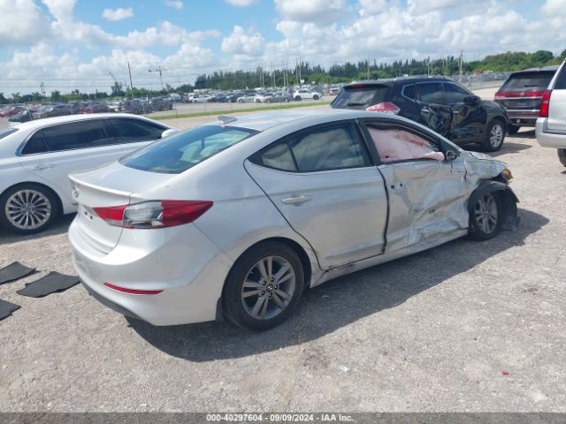 Photo 3 VIN: 5NPD84LF8HH061175 - HYUNDAI ELANTRA 