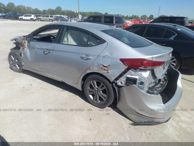 Photo 2 VIN: 5NPD84LF8HH090997 - HYUNDAI ELANTRA 