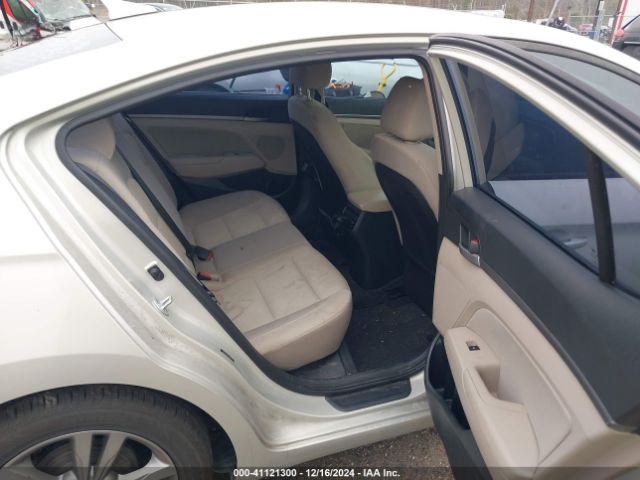 Photo 7 VIN: 5NPD84LF8HH108785 - HYUNDAI ELANTRA 