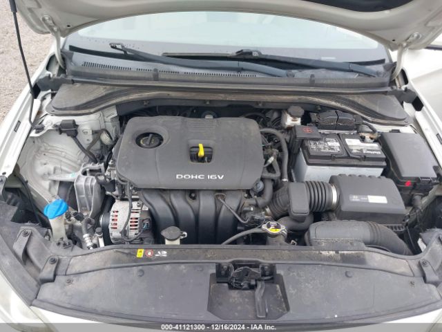 Photo 9 VIN: 5NPD84LF8HH108785 - HYUNDAI ELANTRA 