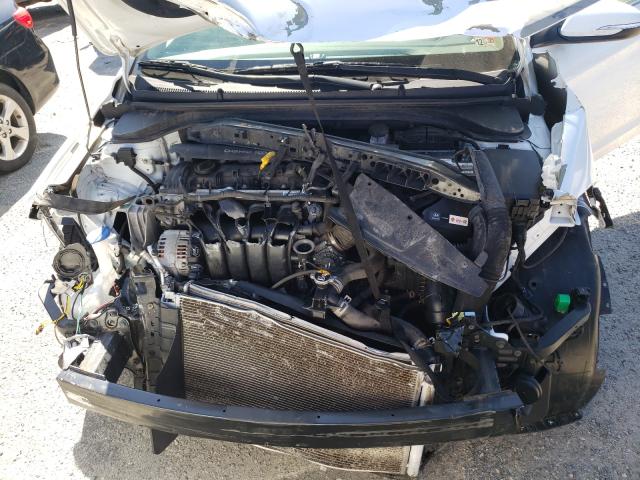 Photo 6 VIN: 5NPD84LF8HH121049 - HYUNDAI ELANTRA 