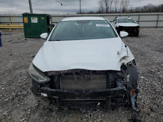 Photo 4 VIN: 5NPD84LF8HH133234 - HYUNDAI ELANTRA 