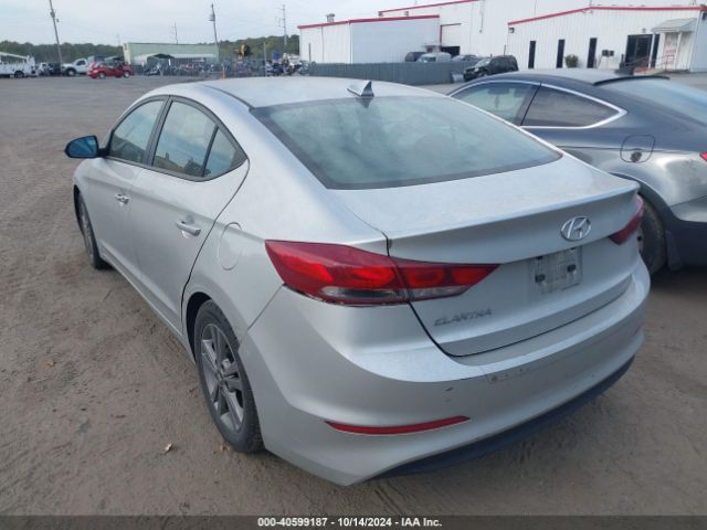 Photo 2 VIN: 5NPD84LF8HH135629 - HYUNDAI ELANTRA 