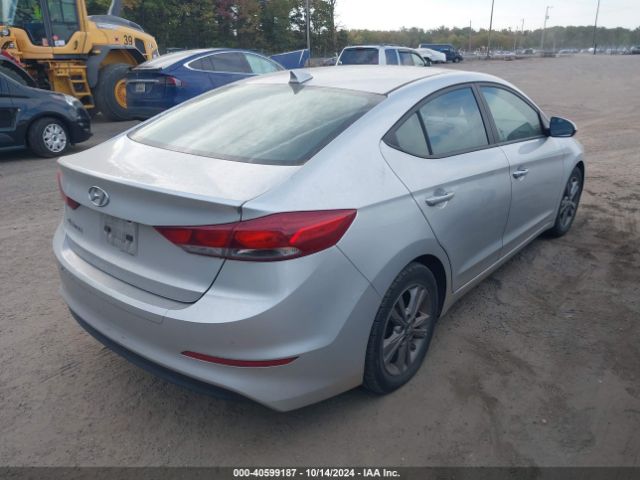 Photo 3 VIN: 5NPD84LF8HH135629 - HYUNDAI ELANTRA 