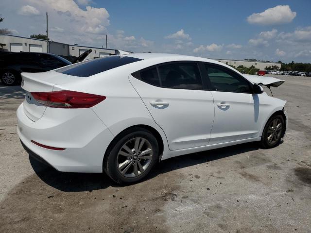 Photo 2 VIN: 5NPD84LF8HH137655 - HYUNDAI ELANTRA SE 