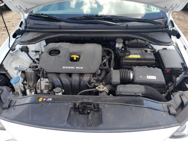 Photo 6 VIN: 5NPD84LF8HH163334 - HYUNDAI ELANTRA SE 