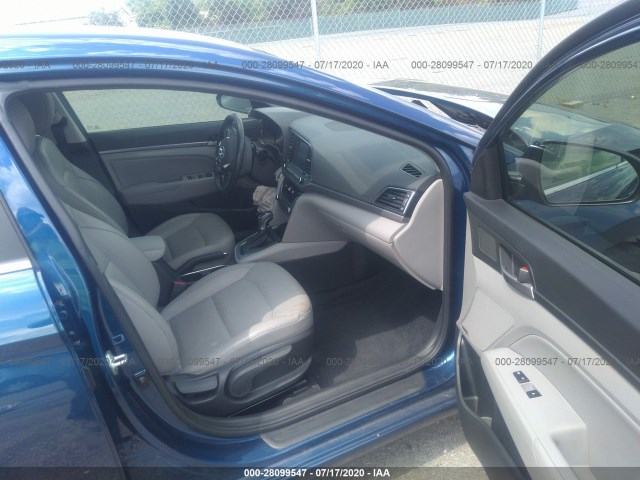 Photo 4 VIN: 5NPD84LF8HH165682 - HYUNDAI ELANTRA 